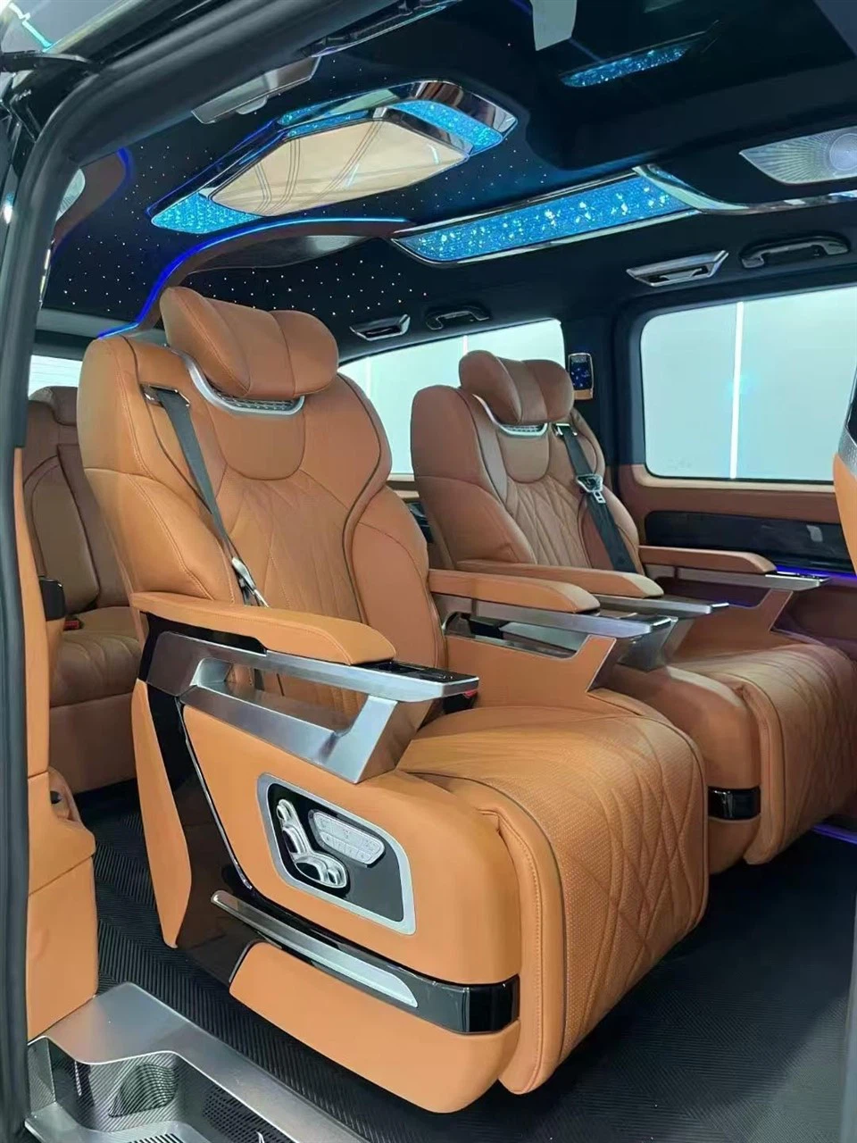 Captain Chair